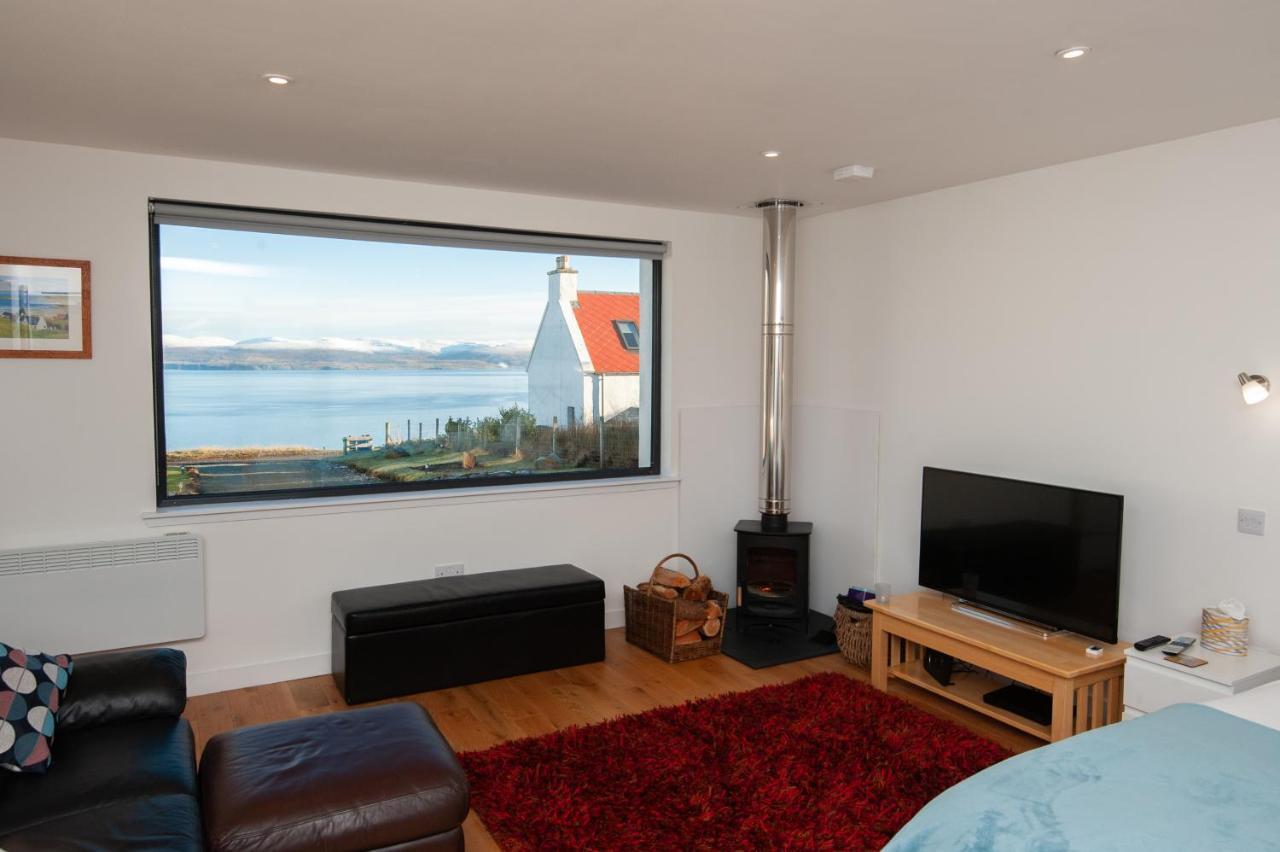 Croft 7 Geary Self Catering Studio With Stunning Sea Views Exterior photo