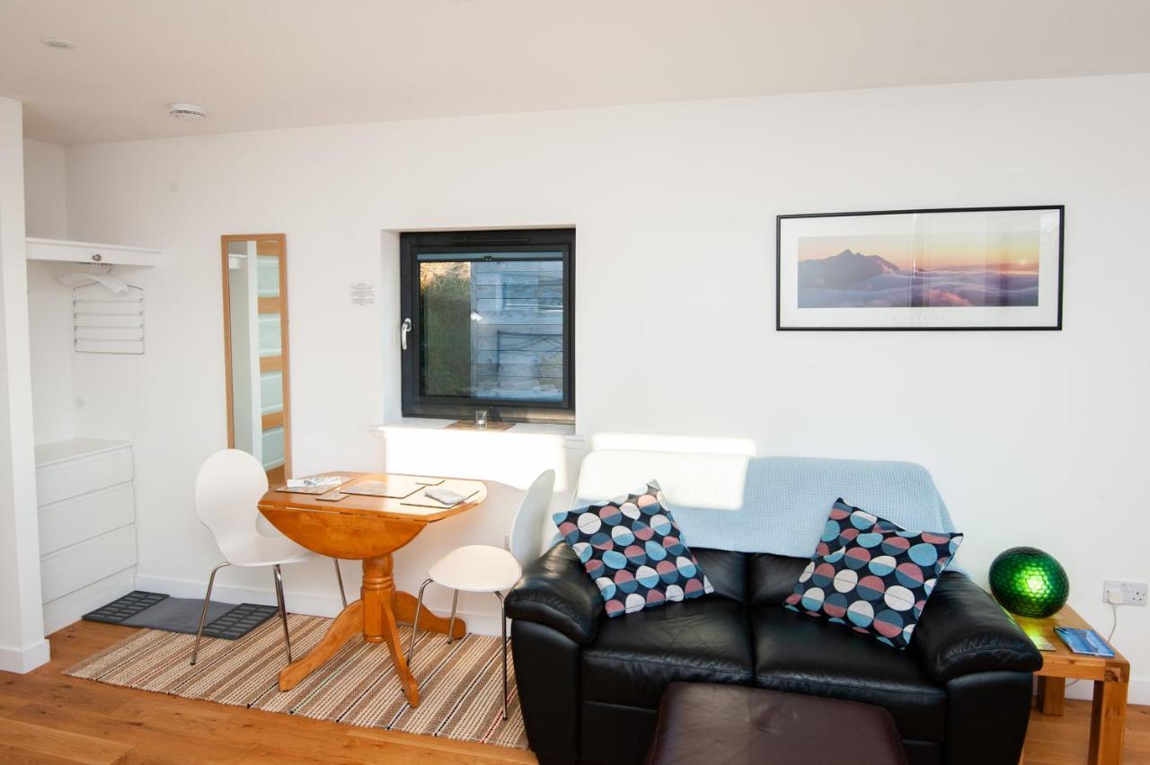 Croft 7 Geary Self Catering Studio With Stunning Sea Views Exterior photo